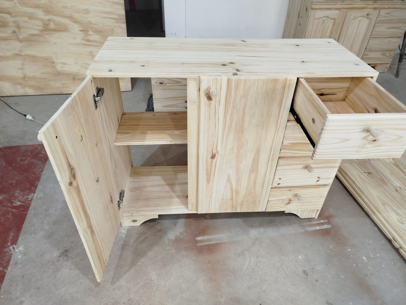 Bajo mesada Puertas lisas freezadas